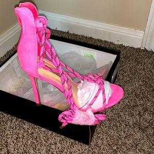Woman’s pink heels (brand new/never worn)